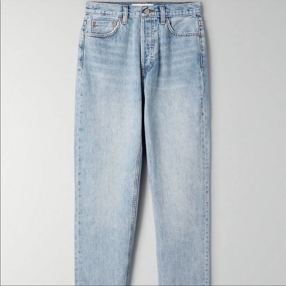 Aritzia Denim Forum The Nina Stovepipe in Tequila Lightly Distressed Long Jeans - Picture 9 of 14